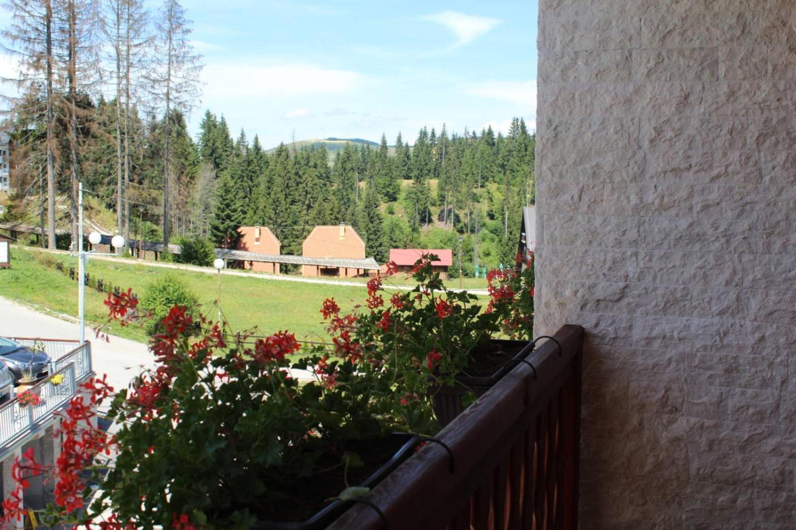 In Hotel Zlatar Ex Zlatarski Biseri Nova Varoš Εξωτερικό φωτογραφία